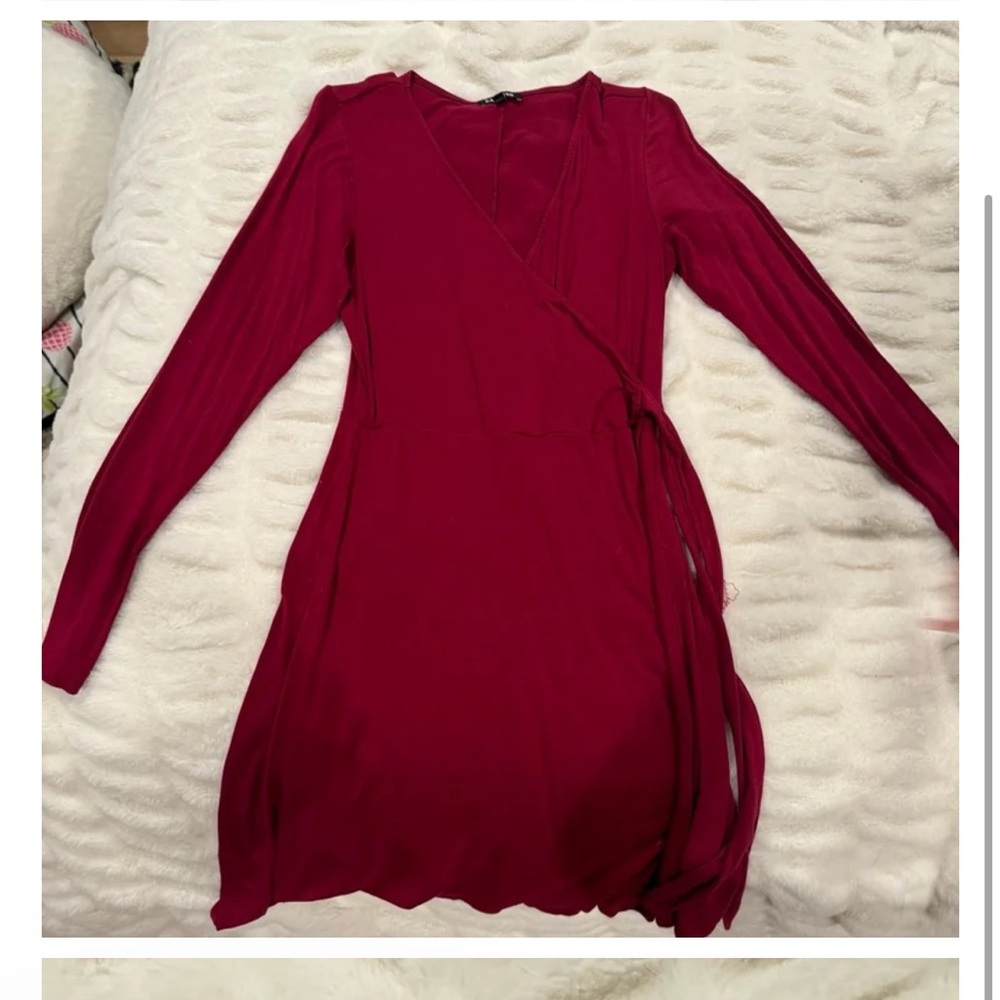 Express small long sleeve red wrap dress